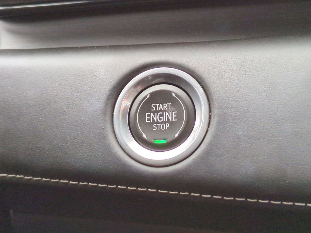 Used 2023 Cadillac Escalade ESV Sport Platinum image 29