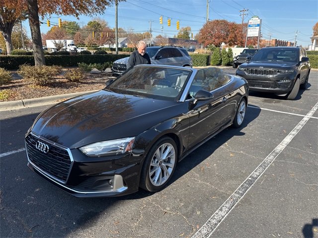 Used 2022 Audi A5 2.0T Premium image 1