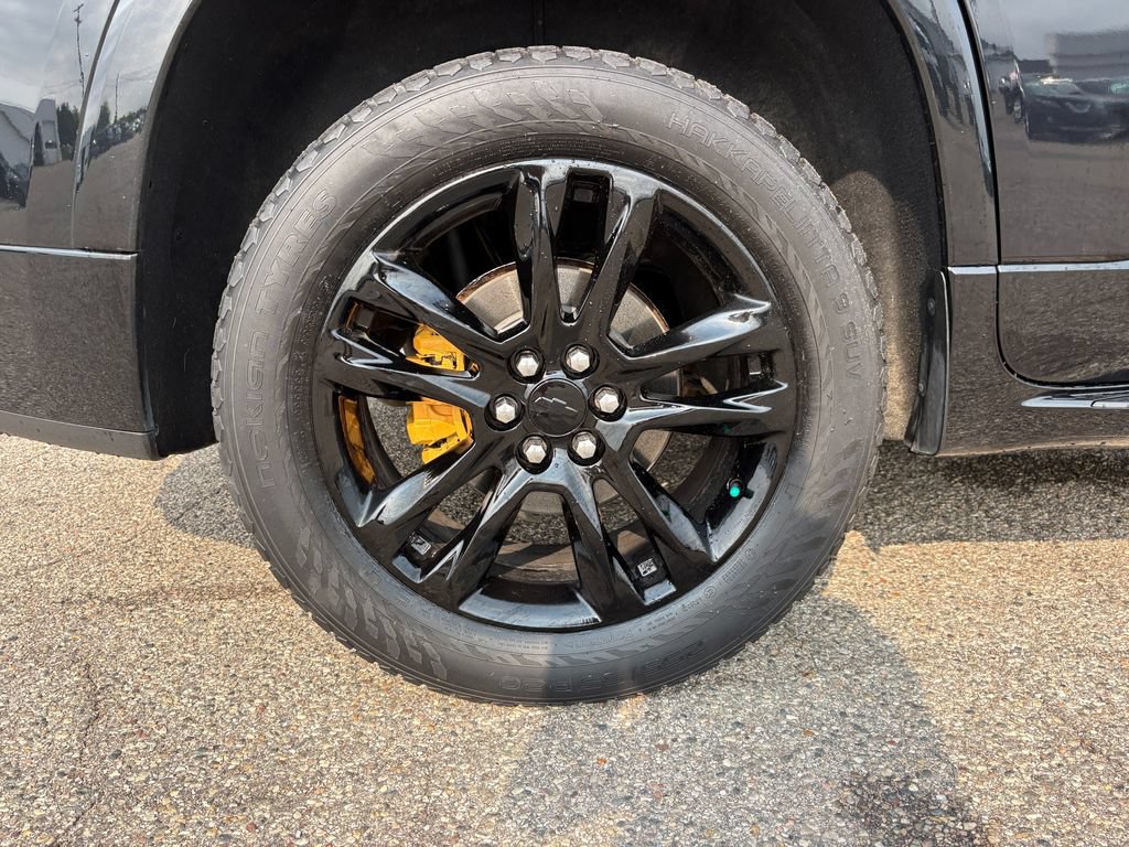 Used 2019 Chevrolet Traverse High Country w/ LPO, 'HIT The Road' Package AWD/4WD image 25