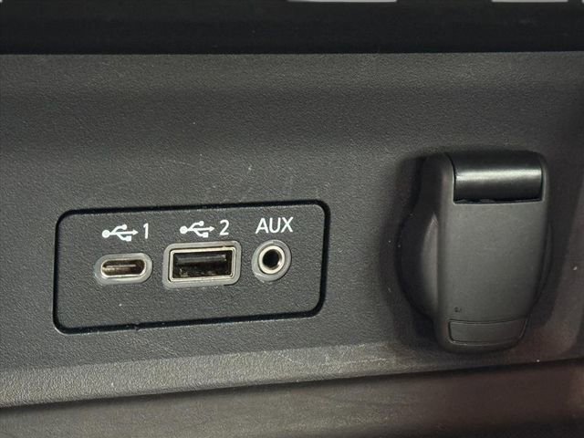 Used 2024 Nissan Sentra SV image 17