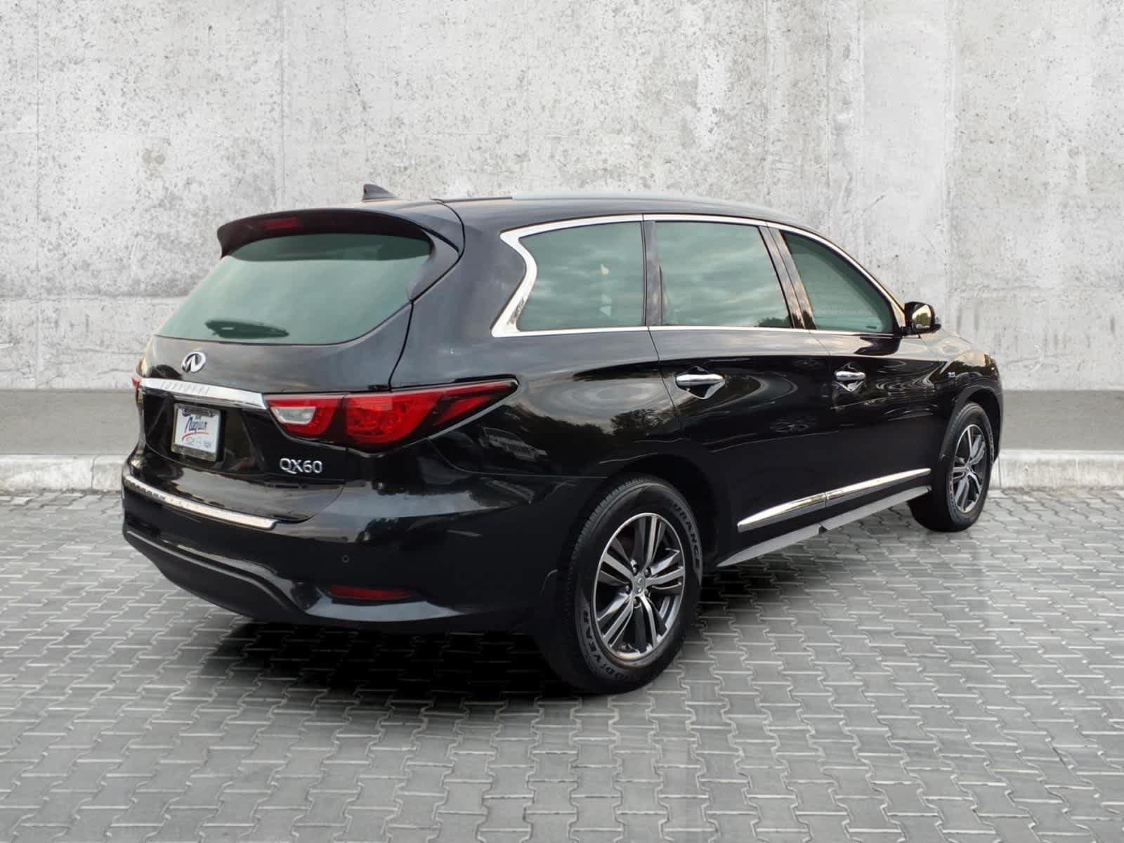 Used 2017 INFINITI QX60 Luxe w/ Premium Plus Package AWD/4WD image 12