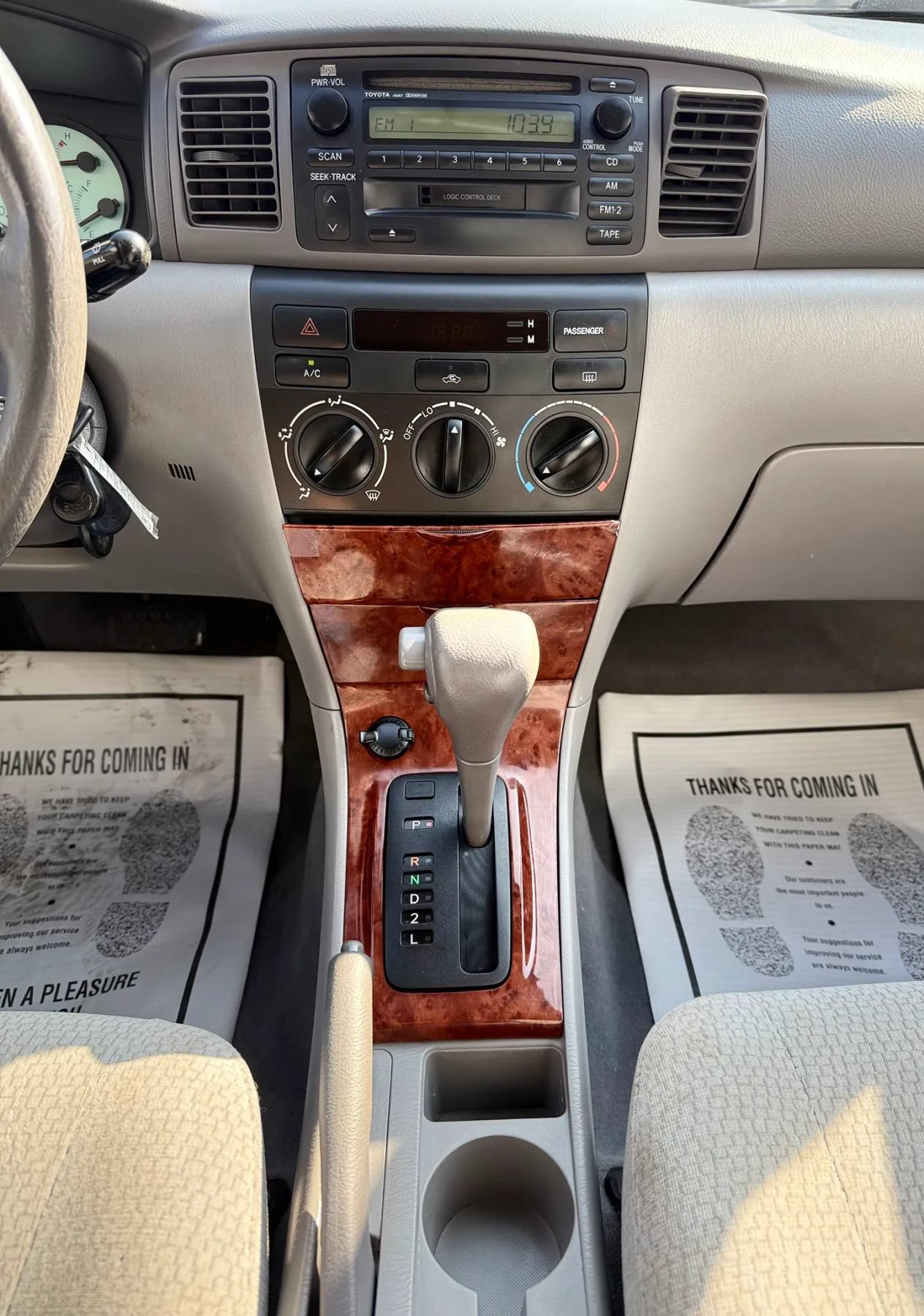 Used 2004 Toyota Corolla LE FWD image 14