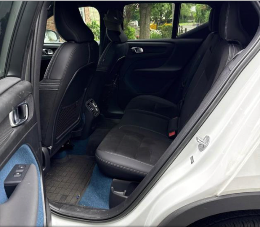 Certified 2023 Volvo XC40 Recharge Plus w/ Protection Package Premier AWD/4WD image 15