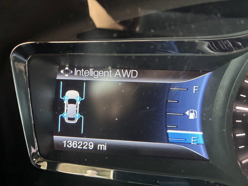 Used 2015 Lincoln MKX AWD w/ Equipment Group 102A image 8