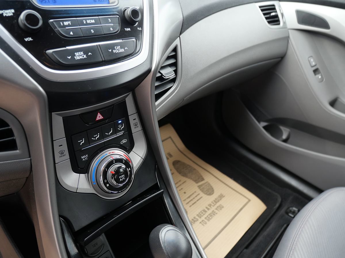 Used 2013 Hyundai Elantra GLS FWD image 14