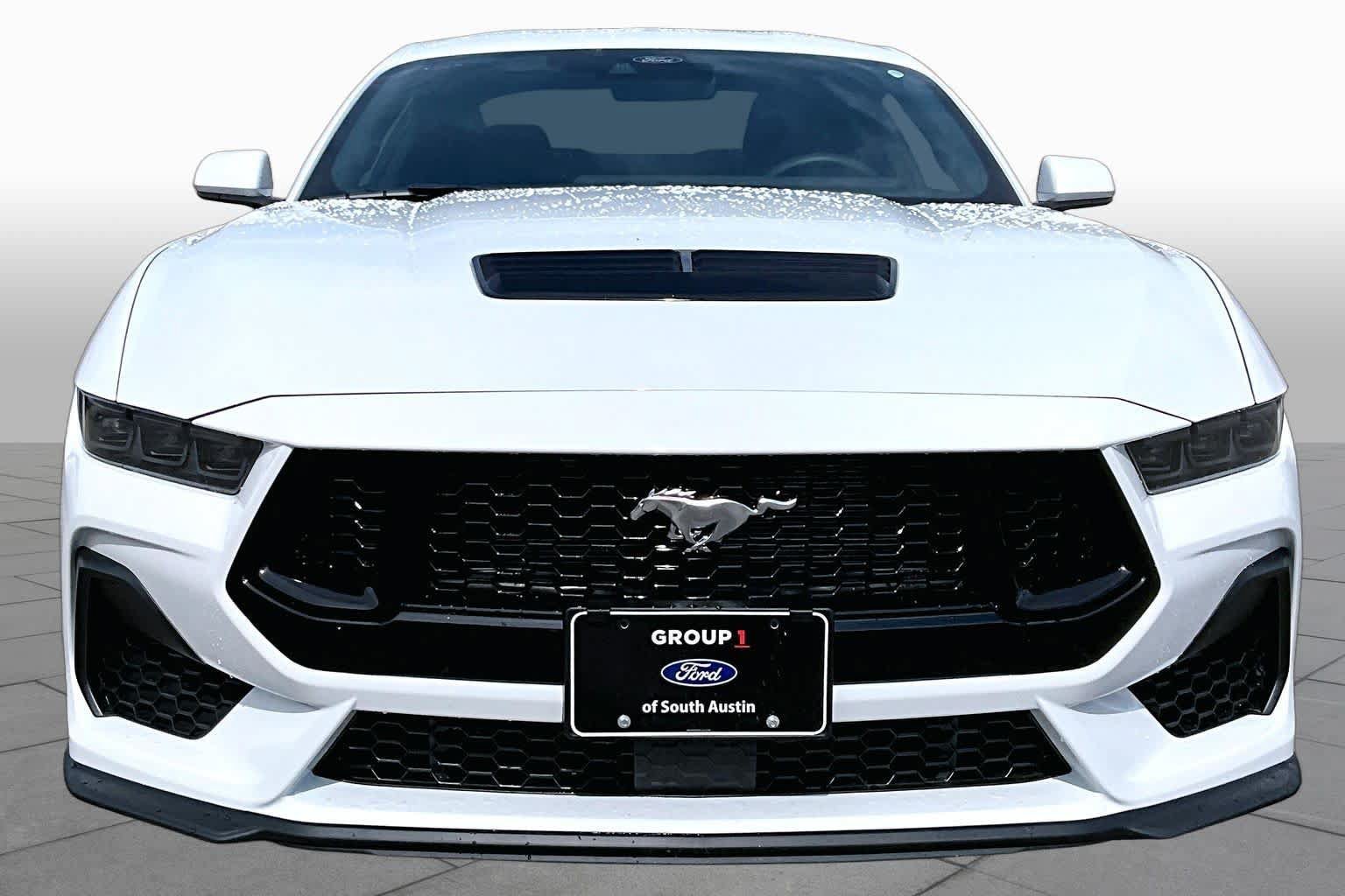 Used 2025 Ford Mustang GT Premium w/ GT Performance Package RWD image 4