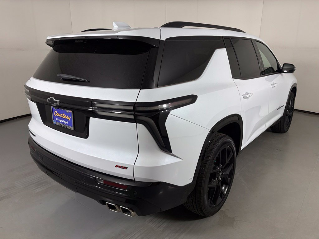 Certified 2026 Chevrolet Traverse RS w/ LPO, Floor Liner Package FWD image 10