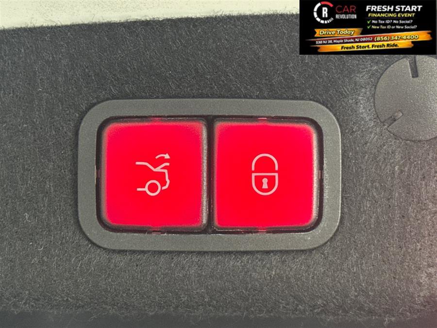 Used 2019 Mercedes-Benz C 300 4MATIC Sedan w/ Premium Package image 66