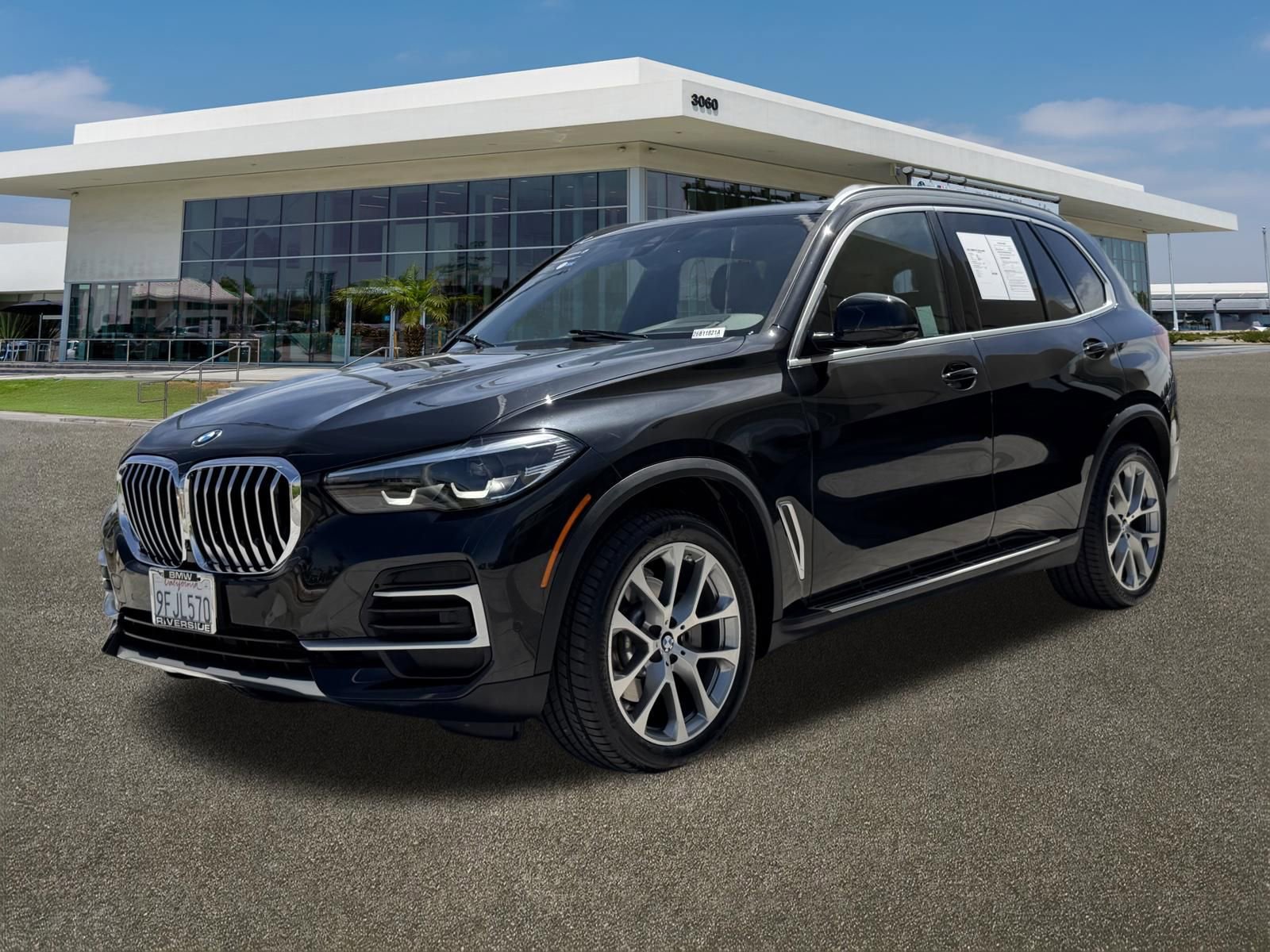 Certified 2023 BMW X5 sDrive40i w/ Premium Package RWD image 5