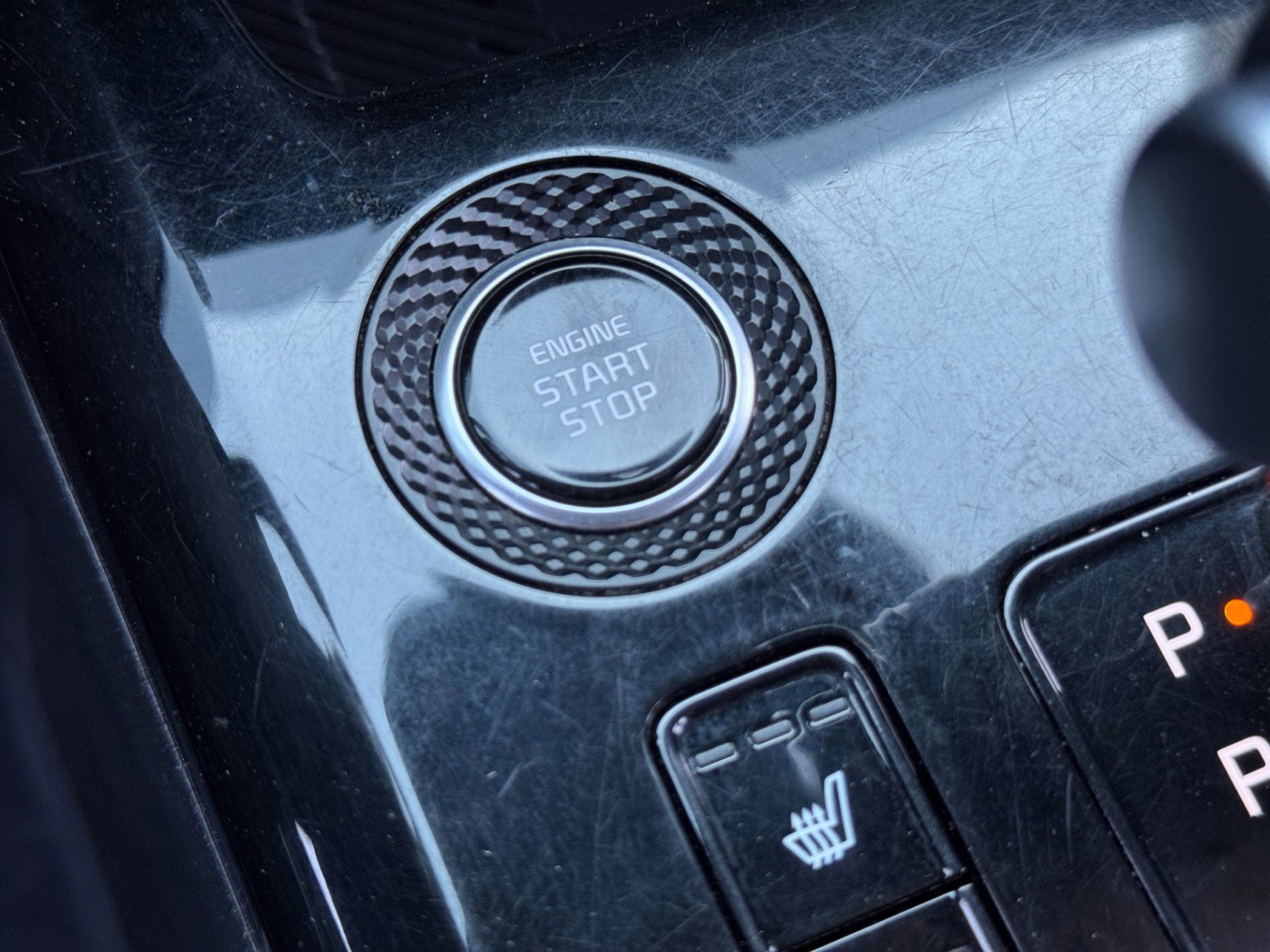 Used 2023 Kia Niro SX Touring image 28