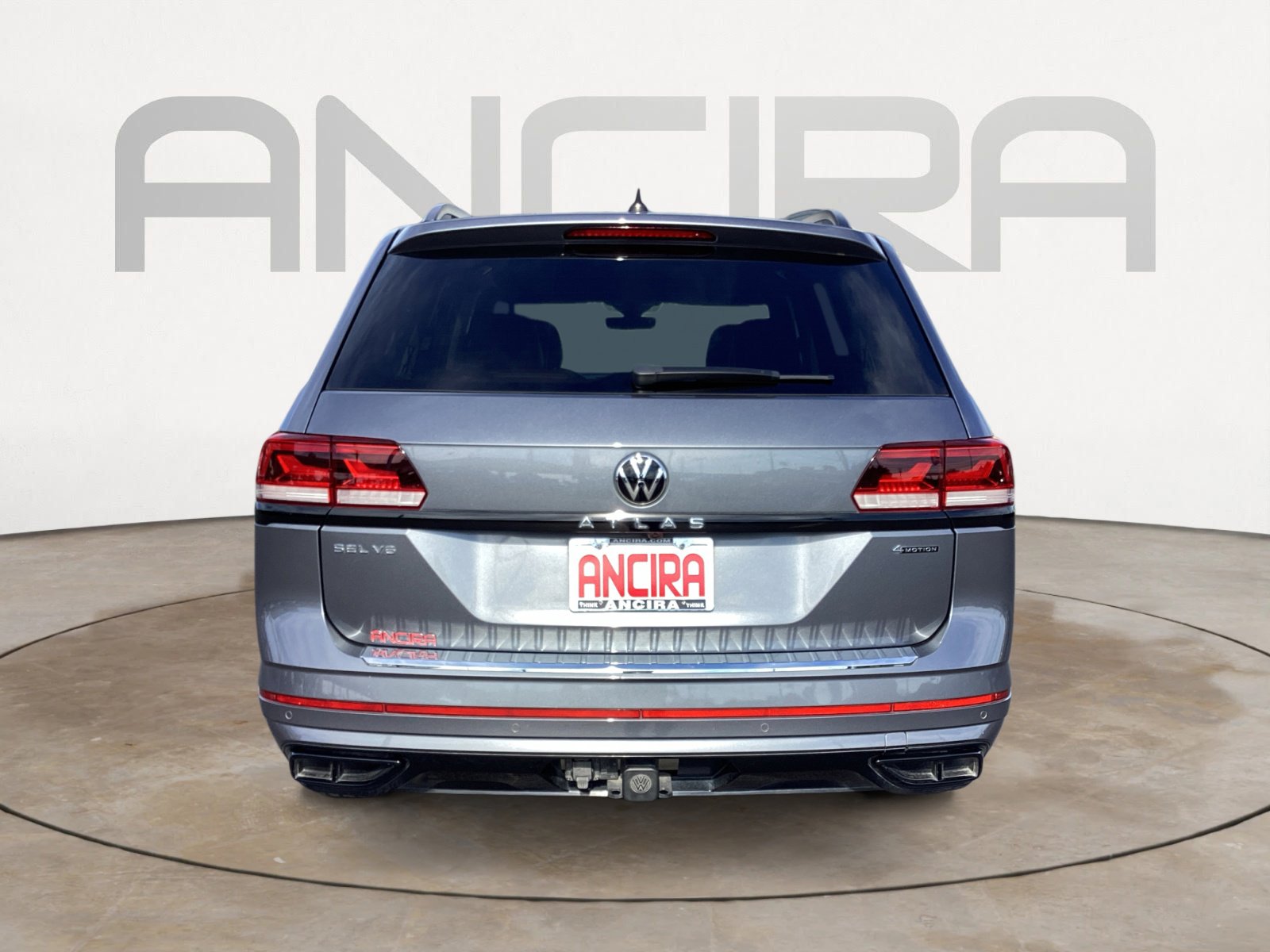 Used 2023 Volkswagen Atlas SEL R-Line image 13