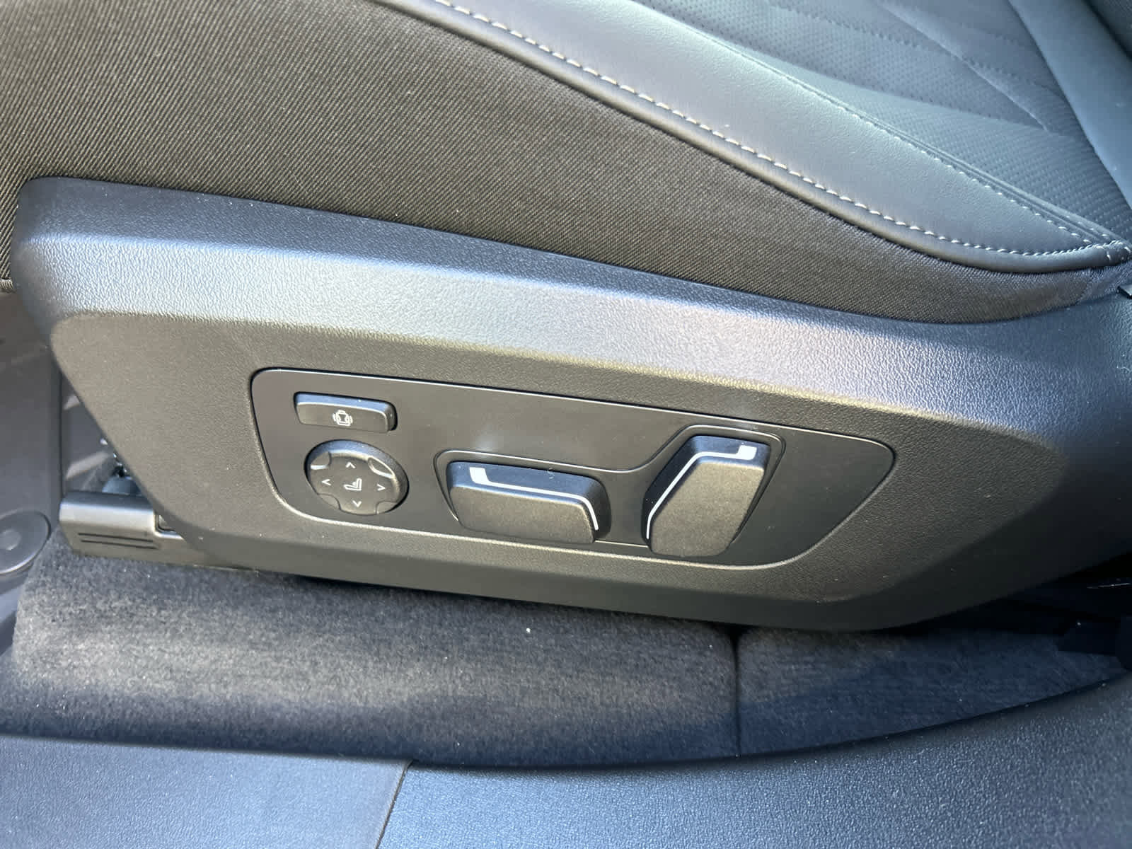 New 2026 BMW X3 xDrive30 w/ Premium Package image 22