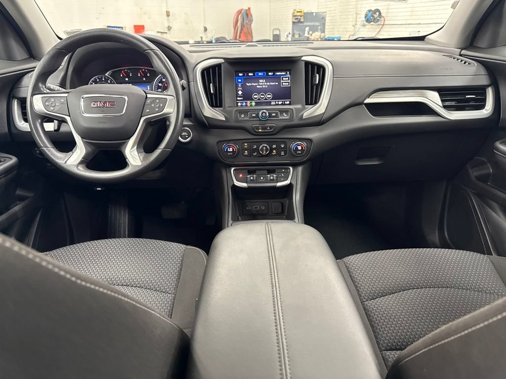 Used 2024 GMC Terrain SLE w/ Driver Convenience Package AWD/4WD image 17
