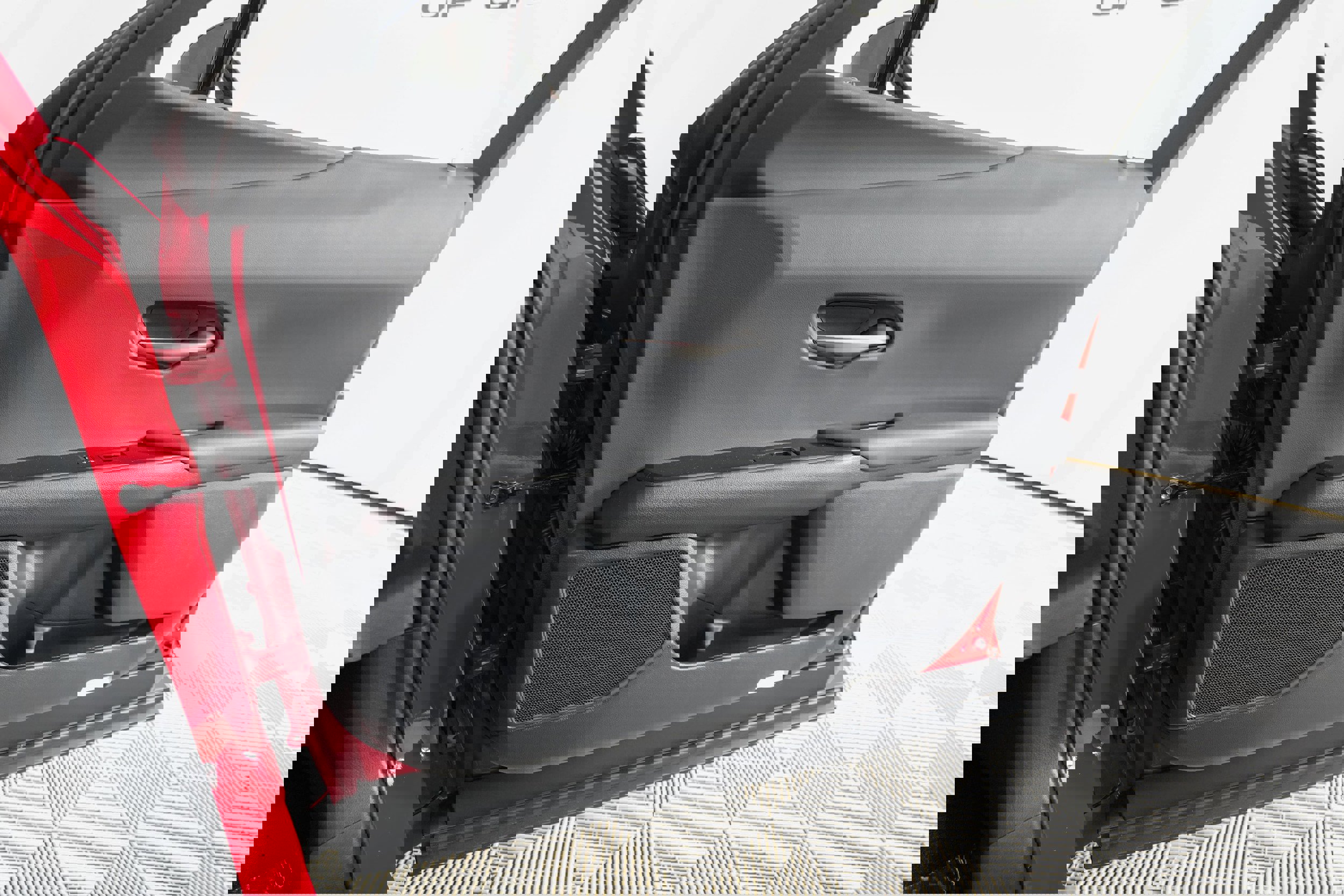 New 2025 Lexus UX 300h FWD image 17