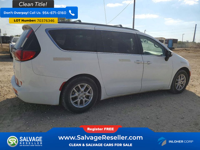 Used 2021 Chrysler Voyager Lxi FWD image 4