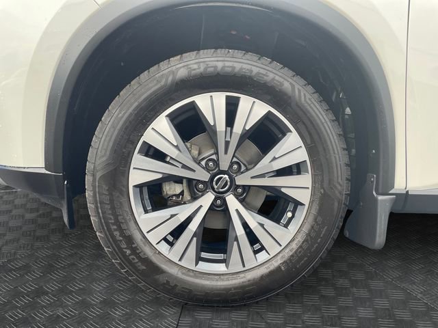 Used 2021 Nissan Rogue SV w/ Premium Package image 14