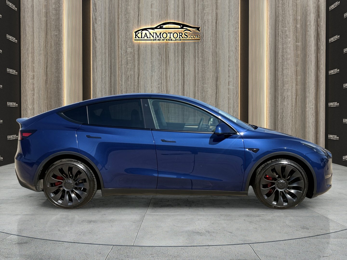 Used 2023 Tesla Model Y Performance image 9