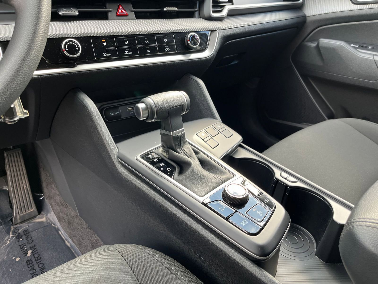 Used 2025 Kia Sportage LX image 41