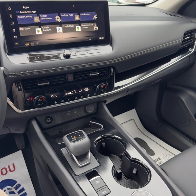 Used 2024 Nissan Rogue SL image 22