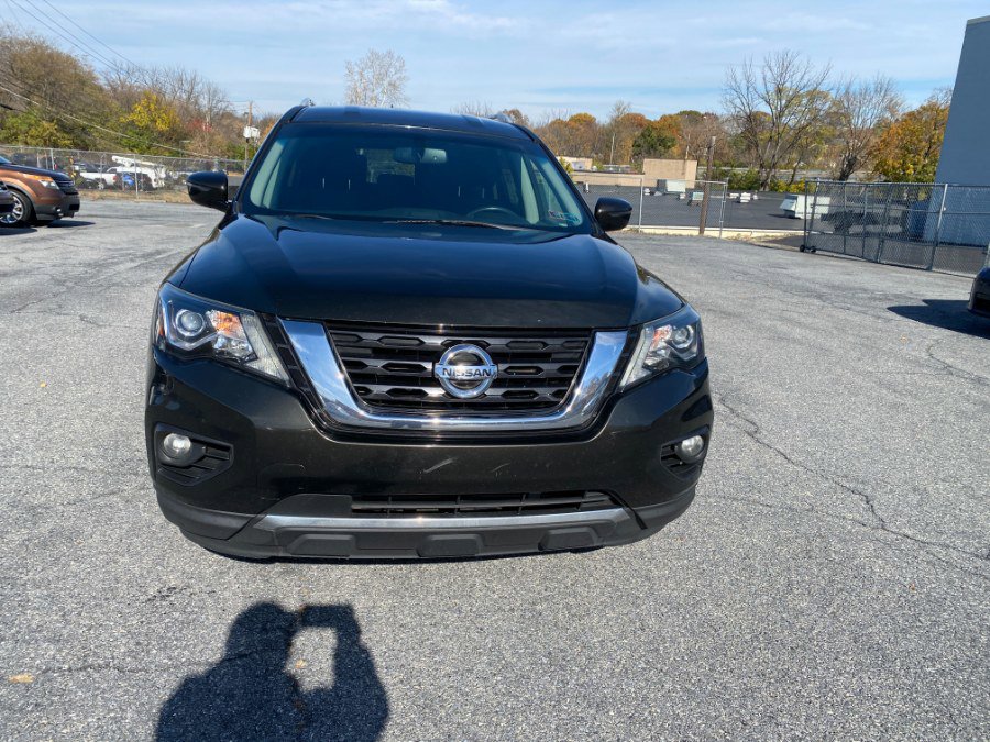 Used 2017 Nissan Pathfinder SV image 8