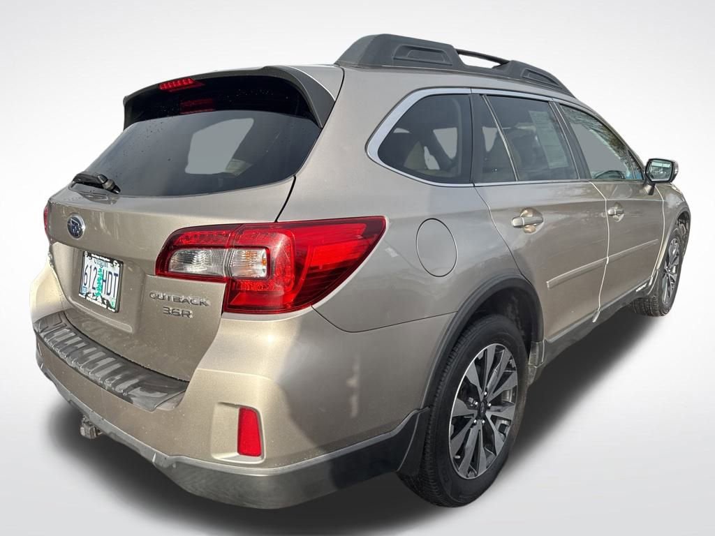 Used 2015 Subaru Outback 3.6R Limited image 7