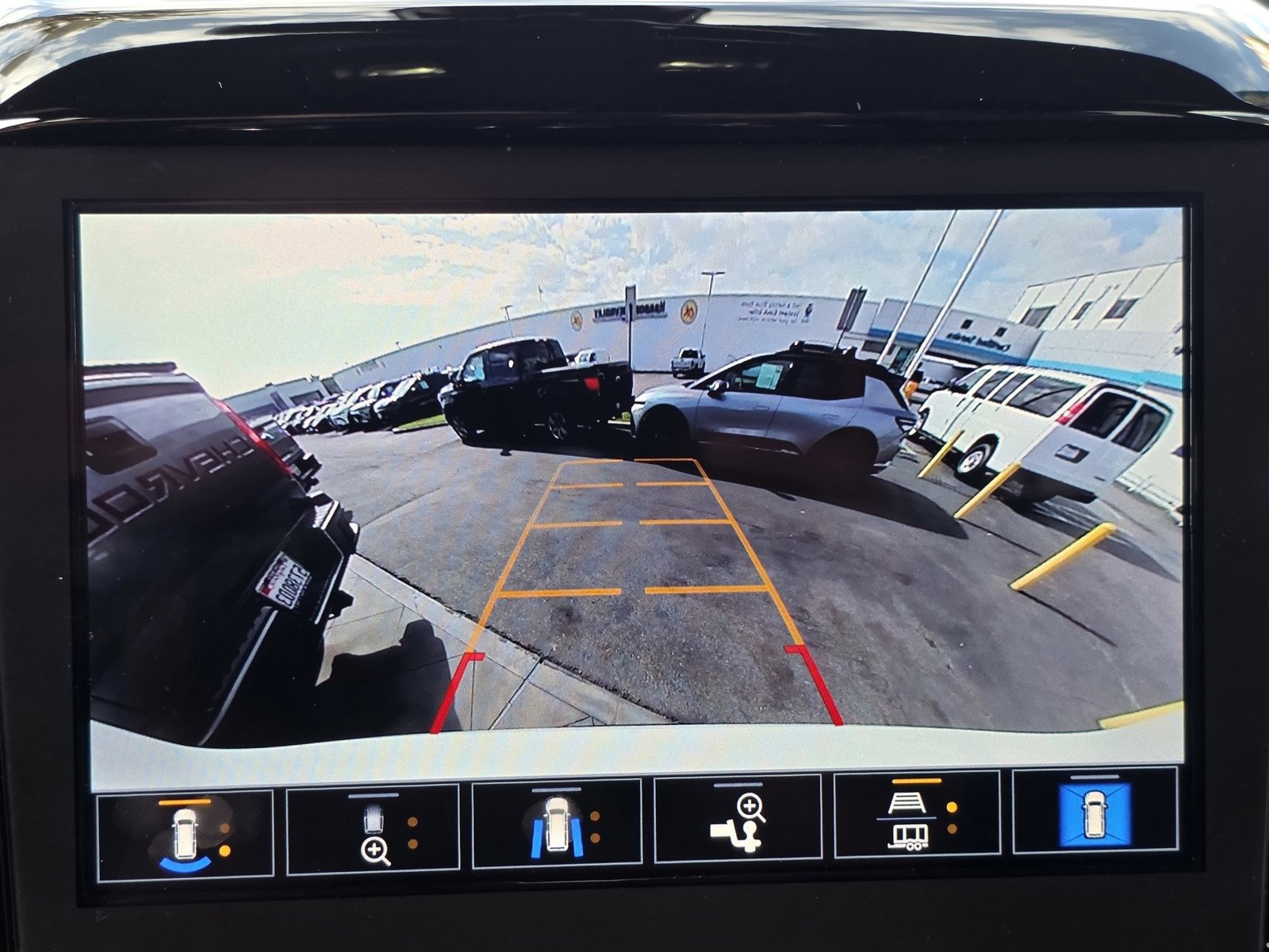 Used 2023 Chevrolet Traverse RS w/ LPO, Floor Liner Package image 27