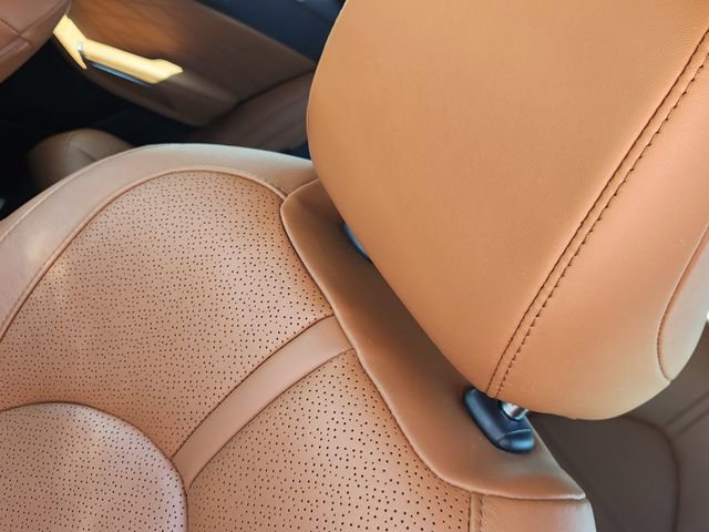 Certified 2020 Toyota Avalon Limited FWD image 24