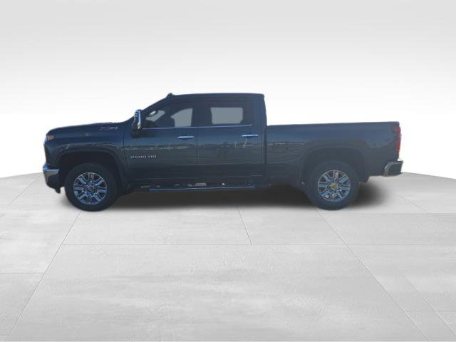 Used 2020 Chevrolet Silverado 2500 LTZ AWD/4WD image 4