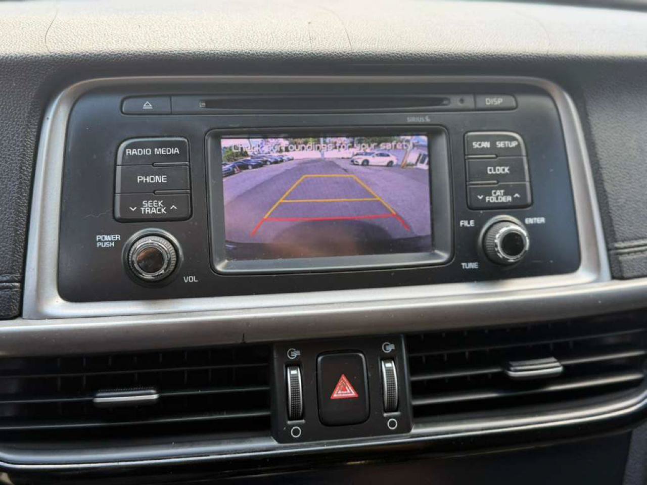 Used 2017 Kia Cadenza Technology FWD image 11