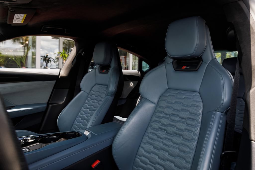 Used 2022 Audi RS e-tron GT w/ Carbon Performance Package AWD/4WD image 26