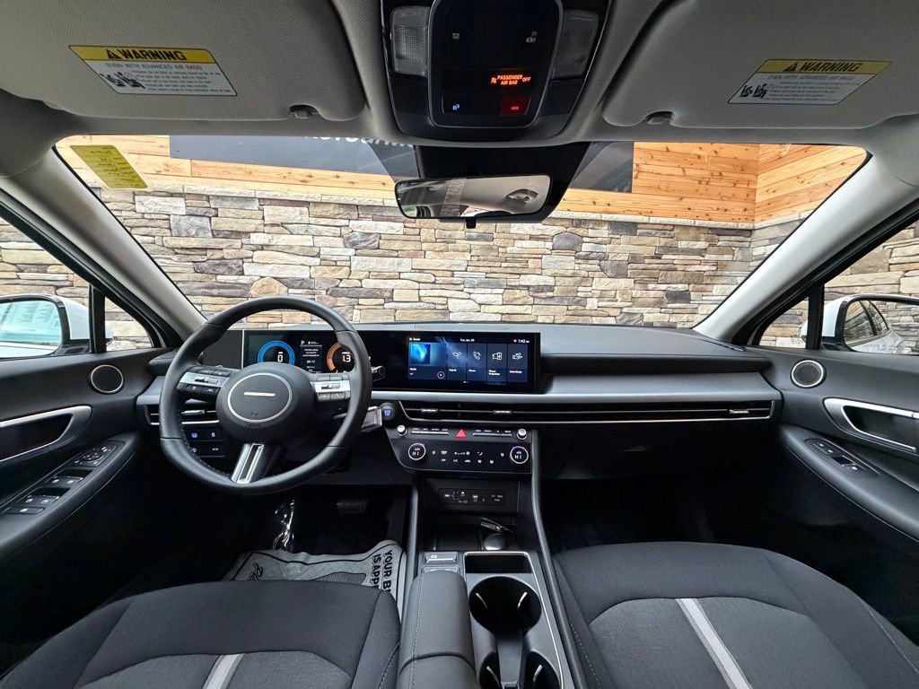 Certified 2025 Hyundai Sonata SEL image 16