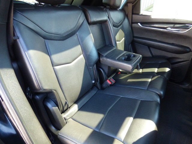 Used 2020 Cadillac XT5 Premium Luxury FWD image 5