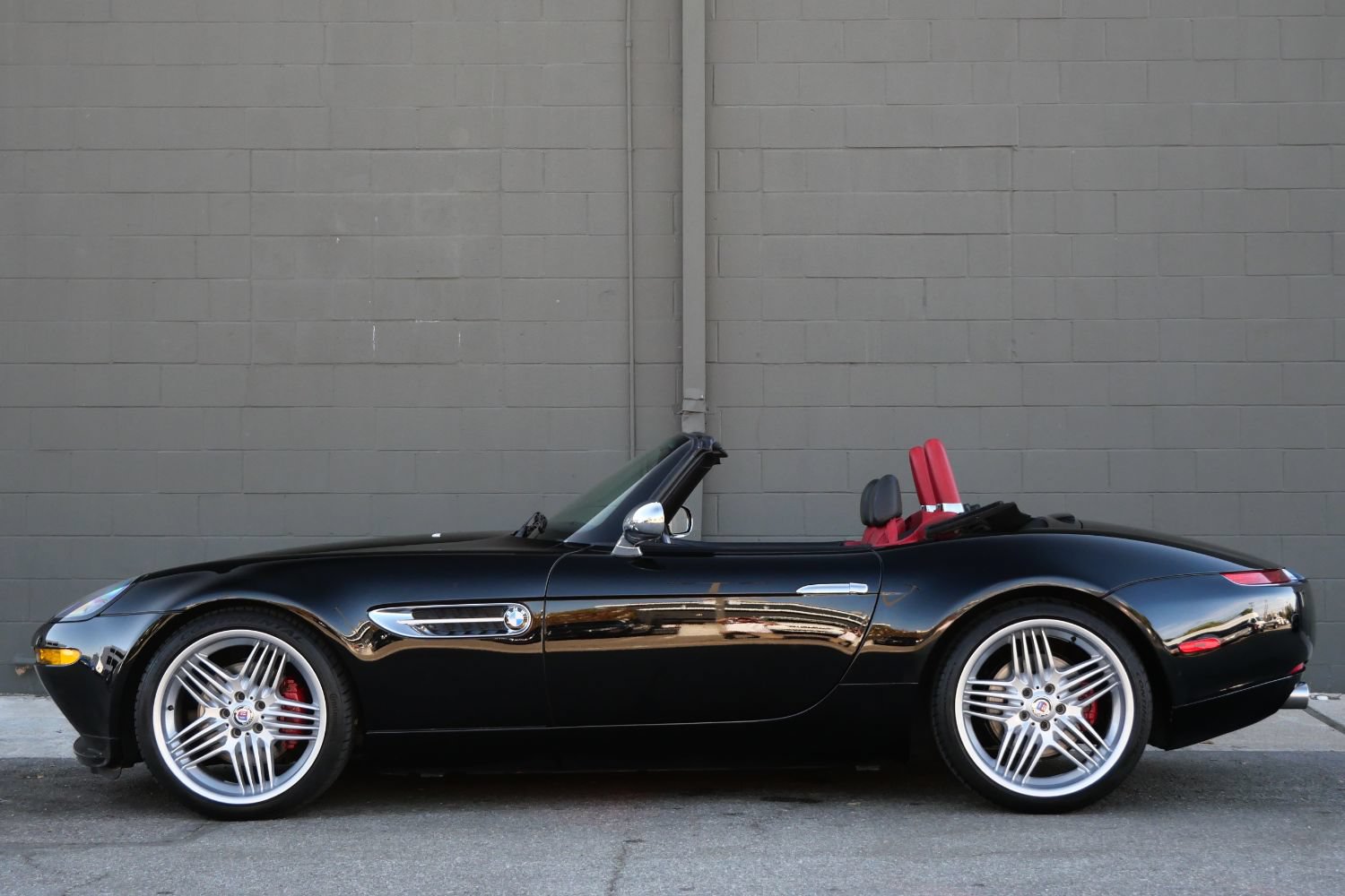 Used 2001 BMW Z8 RWD image 7