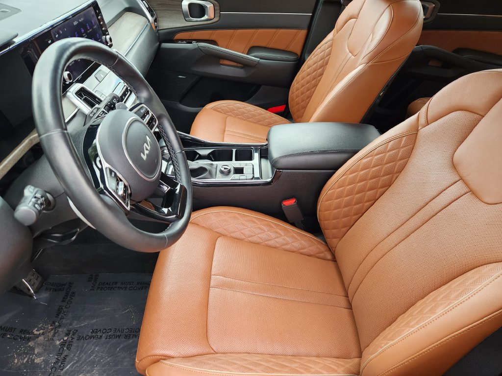 Used 2022 Kia Sorento SX Prestige w/ Rust Color Package AWD/4WD image 4