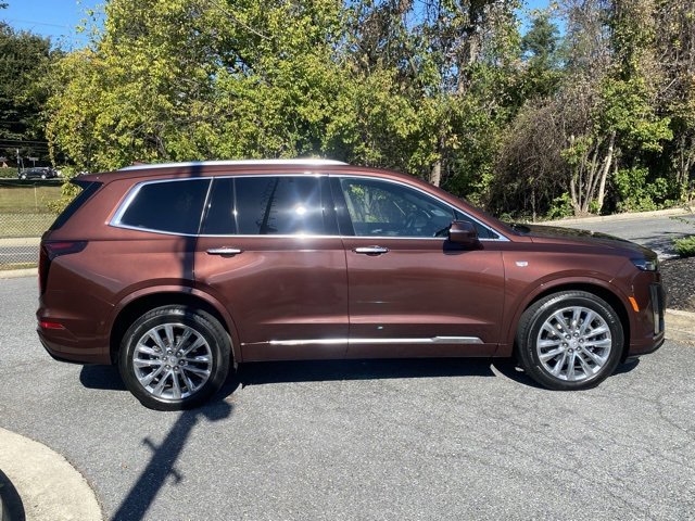 Used 2023 Cadillac XT6 Premium Luxury w/ Technology Package image 9