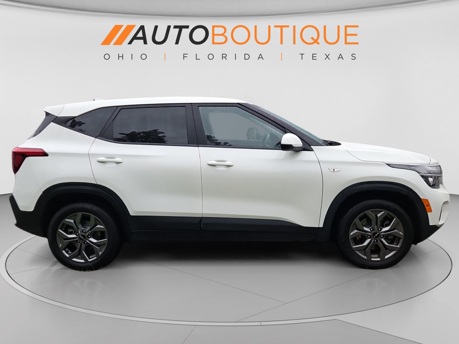 Used 2024 Kia Seltos LX AWD/4WD image 6