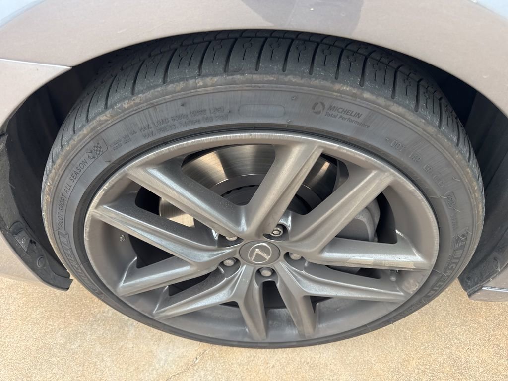 Used 2018 Lexus IS 300 F Sport w/ F Sport Package RWD image 32