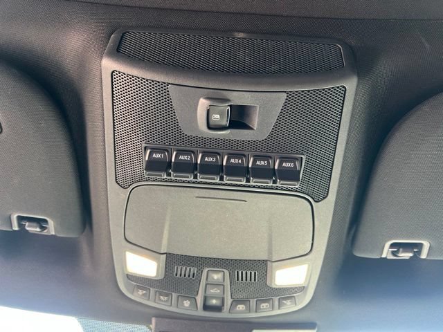 Used 2022 Ford F350 Platinum w/ Snow Plow Prep Package AWD/4WD image 32