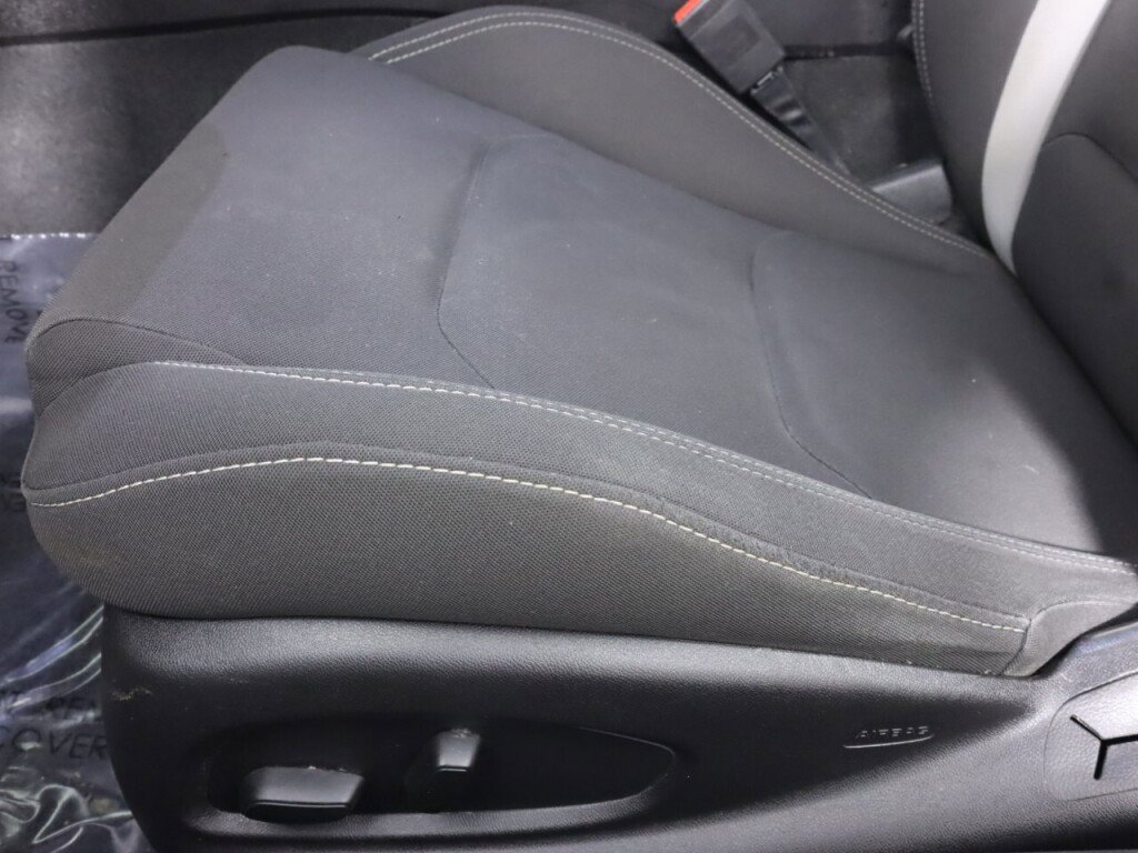 Used 2016 Chevrolet Camaro LT w/ Technology Package image 27