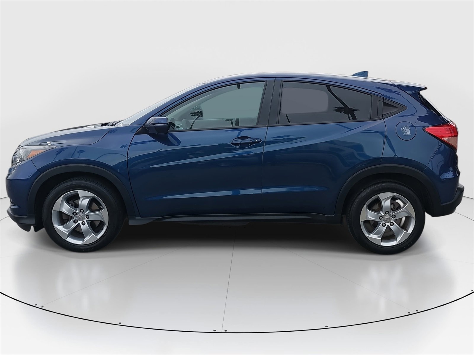 Used 2016 Honda HR-V EX image 4