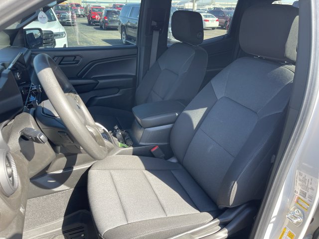 Used 2026 Chevrolet Colorado Trail Boss AWD/4WD image 11