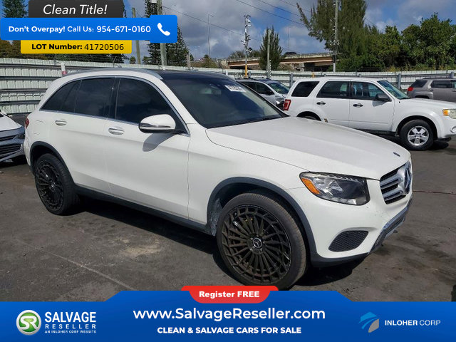 Used 2018 Mercedes-Benz GLC 300 w/ Premium Package image 5