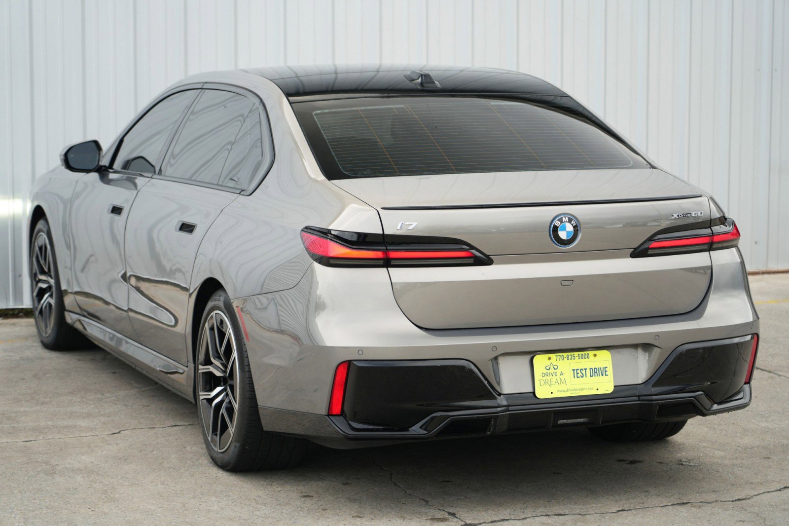 Used 2023 BMW i7 xDrive60 image 62