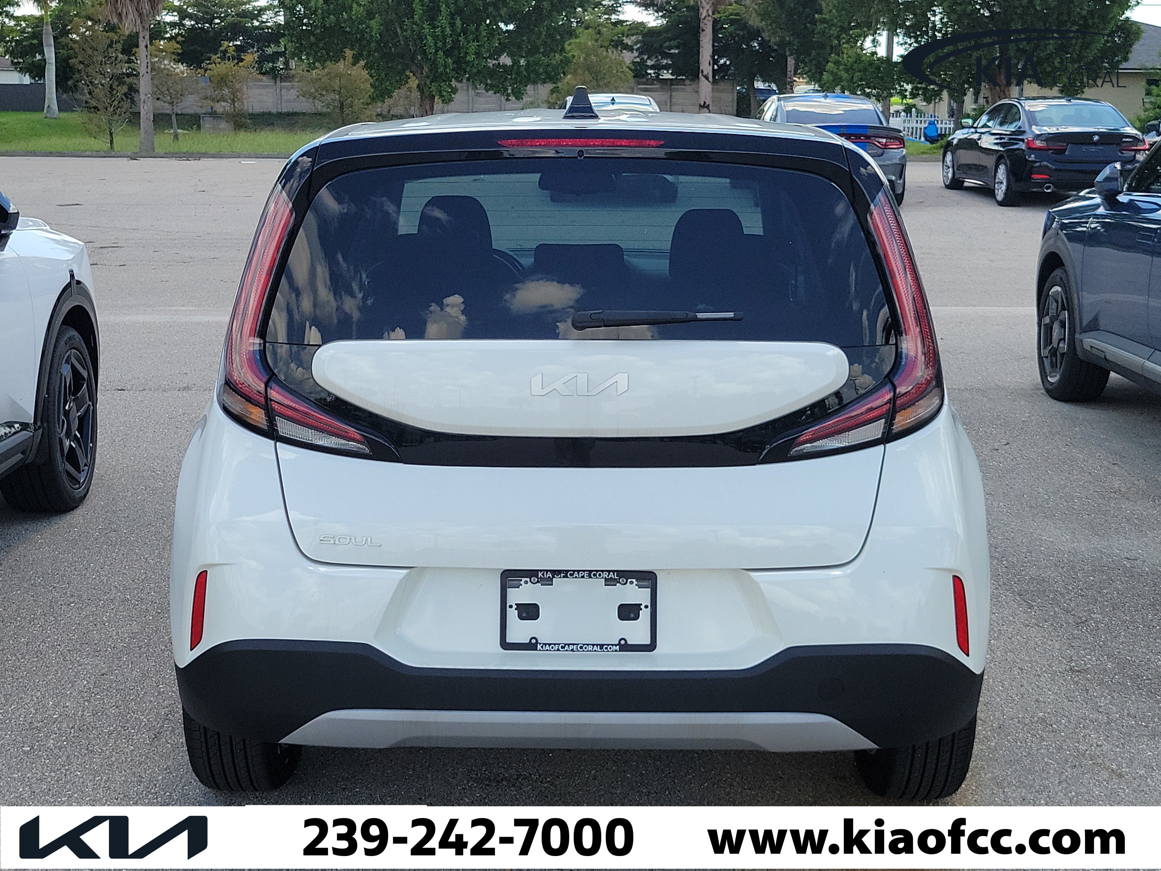 Certified 2025 Kia Soul S FWD image 5