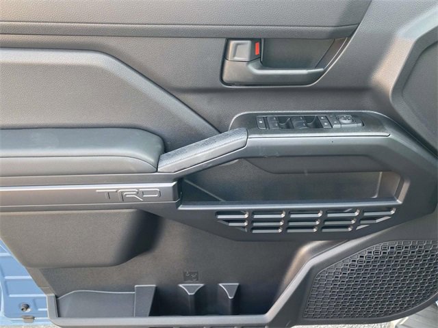 Used 2025 Toyota 4Runner TRD Off-Road image 16