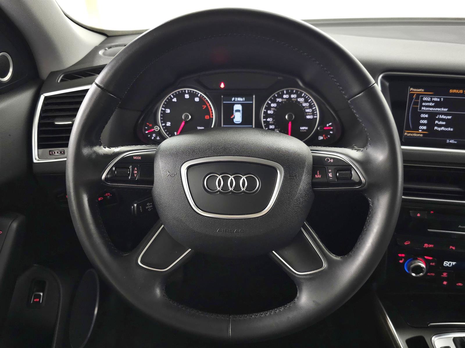 Used 2016 Audi Q5 2.0T Premium Plus w/ Technology Package image 17