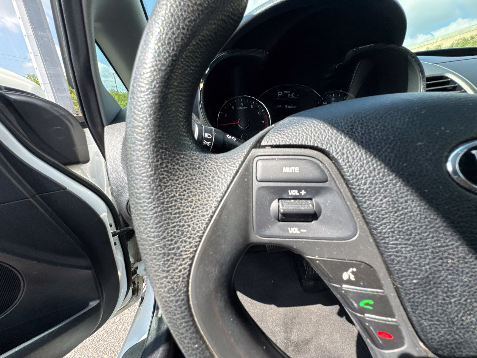 Used 2017 Kia Forte LX FWD image 15