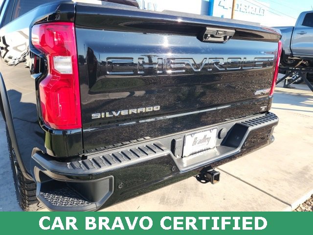 Used 2024 Chevrolet Silverado 1500 ZR2 image 17