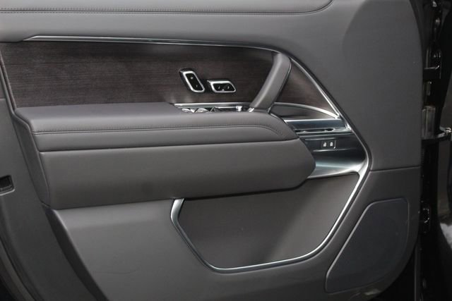New 2026 Land Rover Range Rover Long Wheelbase SE image 21