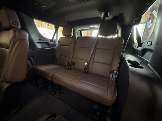 Certified 2021 Chevrolet Suburban High Country w/ Premium Package AWD/4WD image 25